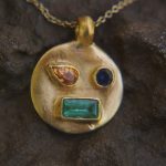 solid 24k gold pendant//gold emerald sapphire necklace//artisan gold handmade//24k gold pendant//24k gold pendant//emerald pendant//24k gold