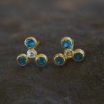 24k gold white moissoanite and neon apatite studs//gold blue gems studs//blue apatite and white moissanite earrings//24k gold jewelry