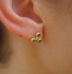24k gold white moissoanite and neon apatite studs//gold blue gems studs//blue apatite and white moissanite earrings//24k gold jewelry