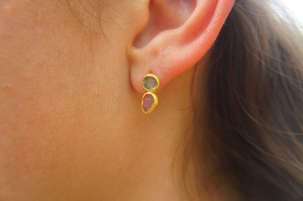 solid 24k gold//raw tourmaline Studs//multicolor tourmaline// Earrings-stud earrings//24k gold earrings//raw gem earrings//everyday studs