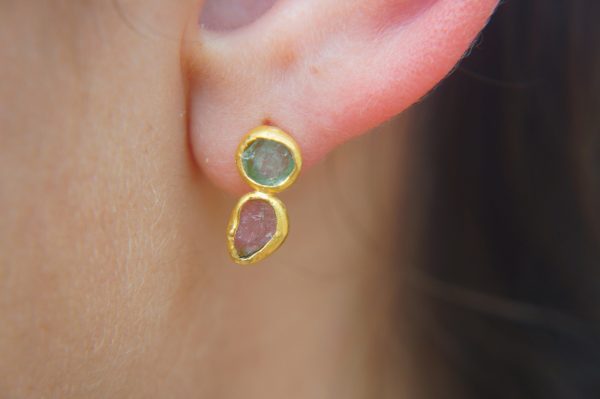 solid 24k gold//raw tourmaline Studs//multicolor tourmaline// Earrings-stud earrings//24k gold earrings//raw gem earrings//everyday studs