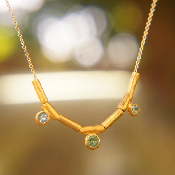24k gold beaded charm necklace//24k multi stone necklace//24k gold necklace//emerald necklace with gem stone//gold beaded necklace