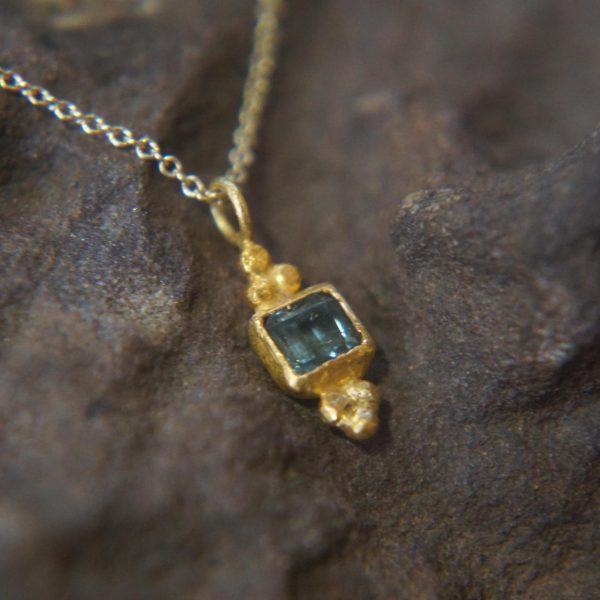 24k gold blue tourmaline pendant//artisan gold tourmaline pendant//24k tourmaline necklace//handmade tourmaline pendant//boho hippie chick