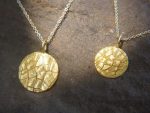 22k round cracked earth texture pendant//gold necklace//22k gold texture circle pendant//everyday disc pendant//solid gold circle pendant