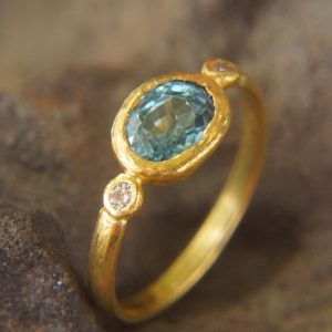 natural blue zircon 24k gold ring//24k gold ring//unique engagement ring//24k gold gem ring//gold white diamond//diamond and blue zircon