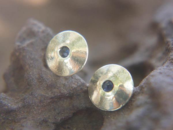 round 14k white gold//14k gold sapphire earrings//14k gold stud earrings//14k gold earrings//sapphire blue earrings//round sapphire earring