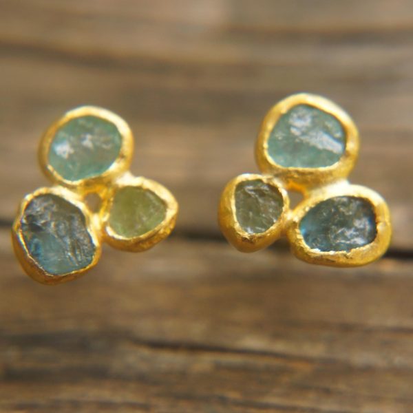 solid 24k gold//raw tourmaline Studs//multicolor tourmaline// Earrings-stud earrings//24k gold earrings//raw gem earrings//everyday studs