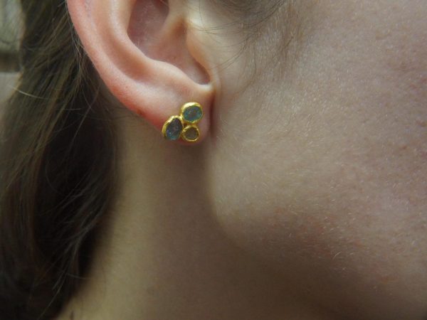 solid 24k gold//raw tourmaline Studs//multicolor tourmaline// Earrings-stud earrings//24k gold earrings//raw gem earrings//everyday studs