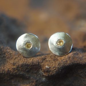 round 14k white gold//14k gold sapphire earrings//14k gold stud earrings//14k gold earrings//sapphire yellow earrings//round earring