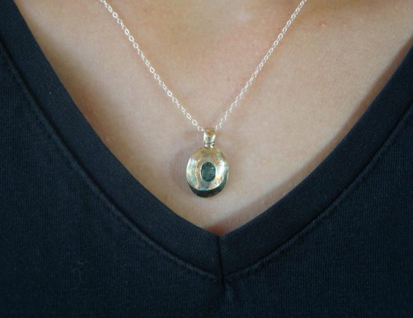 oval 14k white gold//14k gold blue tourmaline pendant//14k white gold pendant//blue Paraiba tourmaline pendant//14k blue tourmaline white