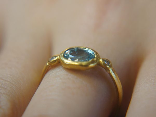 natural blue zircon 24k gold ring//24k gold ring//unique engagement ring//24k gold gem ring//gold white diamond//diamond and blue zircon