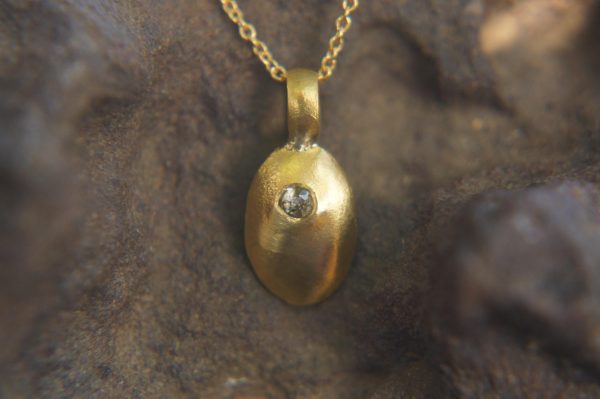 24k gold white diamond pendant//24k oval pendant//gold diamond necklace//gold hammered pendant//artisan 24k pendant//oval gold charm