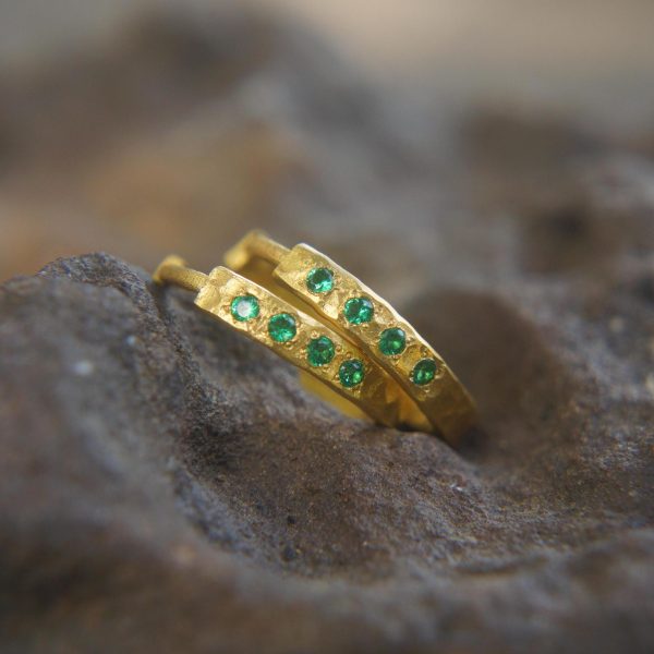 22k gold emerald hoops//gold green emerald earrings//artisan emerald earrings//handmade gold hoops//22k emerald earrings//22k gold hoops