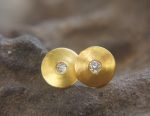 round 14k white gold//14k gold sapphire earrings//14k gold stud earrings//14k gold earrings//sapphire blue earrings//round sapphire earring