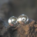 round 14k white gold//14k gold sapphire earrings//14k gold stud earrings//14k gold earrings//sapphire blue earrings//round sapphire earring