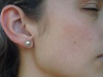 round 14k white gold//14k gold sapphire earrings//14k gold stud earrings//14k gold earrings//sapphire blue earrings//round sapphire earring
