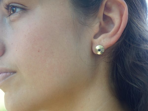 round 14k white gold//14k gold sapphire earrings//14k gold stud earrings//14k gold earrings//sapphire blue earrings//round sapphire earring