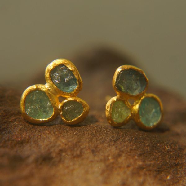 solid 24k gold//raw tourmaline Studs//multicolor tourmaline// Earrings-stud earrings//24k gold earrings//raw gem earrings//everyday studs