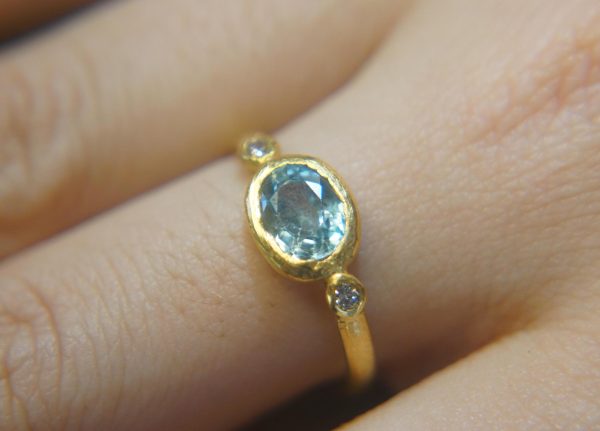 natural blue zircon 24k gold ring//24k gold ring//unique engagement ring//24k gold gem ring//gold white diamond//diamond and blue zircon