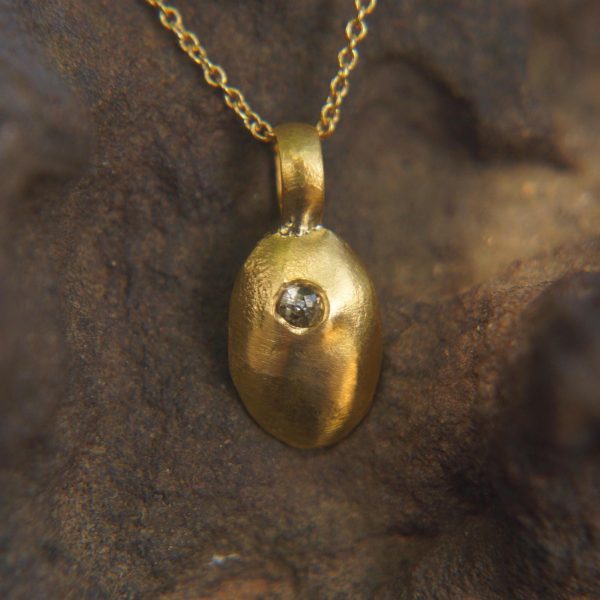 24k gold white diamond pendant//24k oval pendant//gold diamond necklace//gold hammered pendant//artisan 24k pendant//oval gold charm