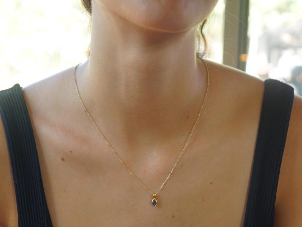 24k gold blue sapphire and diamond pendant//pear blue sapphire pendant//diamond gold necklace//artisan sapphire pendant