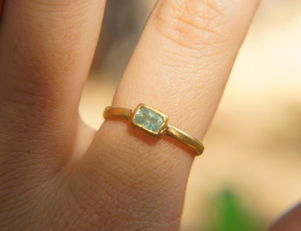 paraiba tourmaline ring//blue color gold ring//24k gold ring//gold tourmaline ring//24k gold gem ring//gold artisan engagement ring