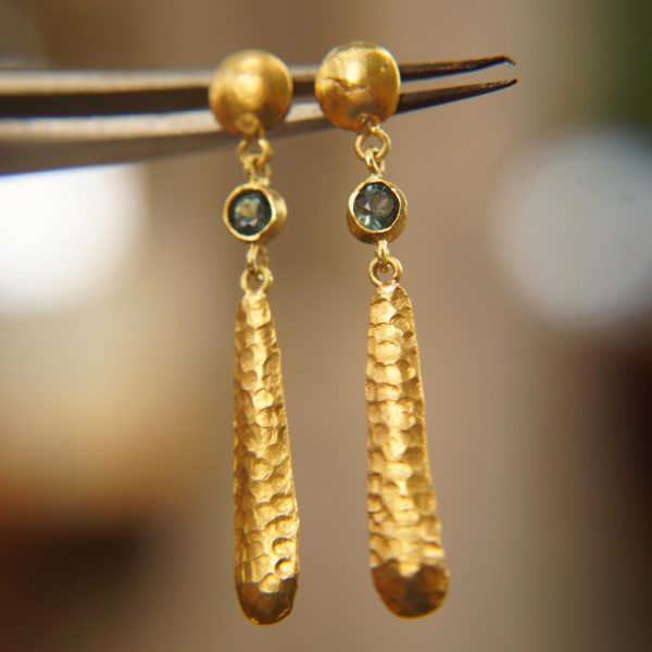 24K Gold Montana sapphire dangle earrings//24k gold sapphire and blue topaz drop Earrings//solid gold dangles//24k gold artisan jewelry