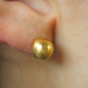 24k gold ball studs//ball gold studs//artisan gold studs//24k gold earrings//ball gold earrings//solid gold sphere studs