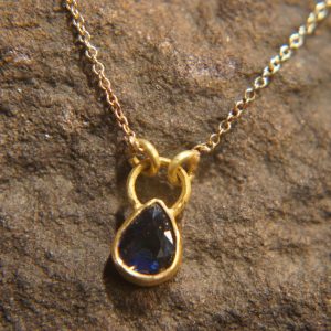 24k gold blue sapphire//pear blue sapphire pendant//drop blue sapphire gold necklace//artisan sapphire pendant