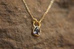 24k gold blue sapphire//pear blue sapphire pendant//drop blue sapphire gold necklace//artisan sapphire pendant