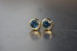 solid 14k gold//swiss blue topaz Earrings//one of a kind//stud earrings//14k gold earrings//swiss blue topaz earrings//14k with stone
