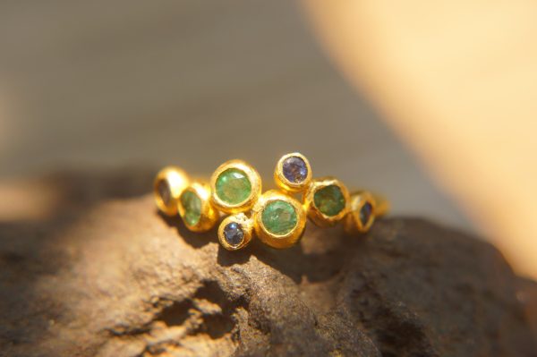 sapphire gold ring//artisan emerald ring//emerald sapphire ring//engagement earrings//24k gold ring//emerald gold ring//24k gold earring