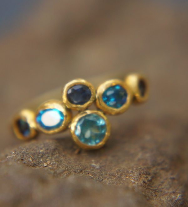 sapphire gold ring//artisan blue gem ring//emerald sapphire ring//engagement earrings//24k gold ring//emerald gold ring//24k gold earring