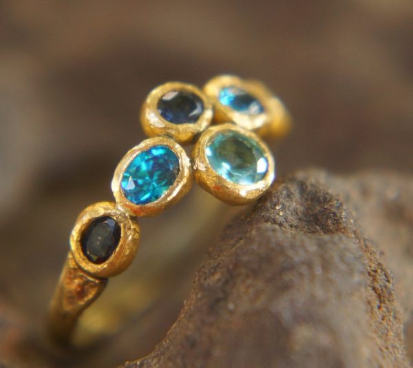 sapphire gold ring//artisan blue gem ring//emerald sapphire ring//engagement earrings//24k gold ring//emerald gold ring//24k gold earring