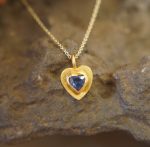 sapphire gold pendant//heart gold charm//gold sapphire heart charm//blue gold charm//artisan gold heart//blue sapphire charm//24k gold heart