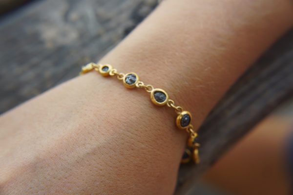 black diamonds bracelet//24k gold bracelet//24k gold bracelet//diamonds charm bracelet//diamond gold bracelet//rough black diamonds charm