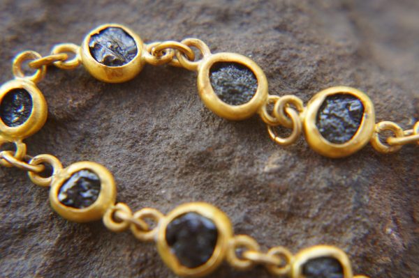 black diamonds bracelet//24k gold bracelet//24k gold bracelet//diamonds charm bracelet//diamond gold bracelet//rough black diamonds charm