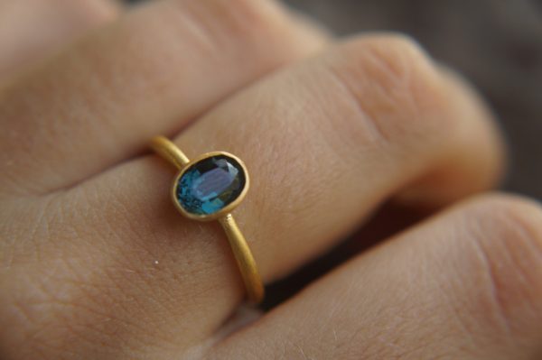 Blue spinel solitaire ring, 24k artisan ring, hand made gold ring, Blue spinel 24k ring , solitaire Blue spinel, 24k gold ring, gold spinel