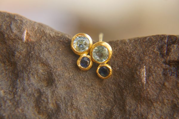 24k gold studs-blue sapphire Earrings-Gold Studs- sapphire studs-24k gold earrings-blue sapphire earrings- 24k stud sapphire earring