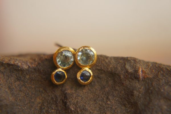 24k gold studs-blue sapphire Earrings-Gold Studs- sapphire studs-24k gold earrings-blue sapphire earrings- 24k stud sapphire earring