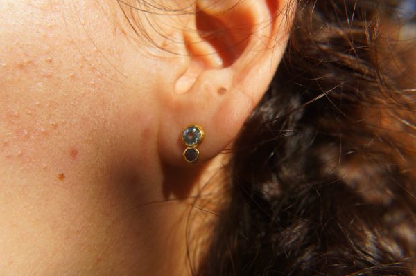 24k gold studs-blue sapphire Earrings-Gold Studs- sapphire studs-24k gold earrings-blue sapphire earrings- 24k stud sapphire earring