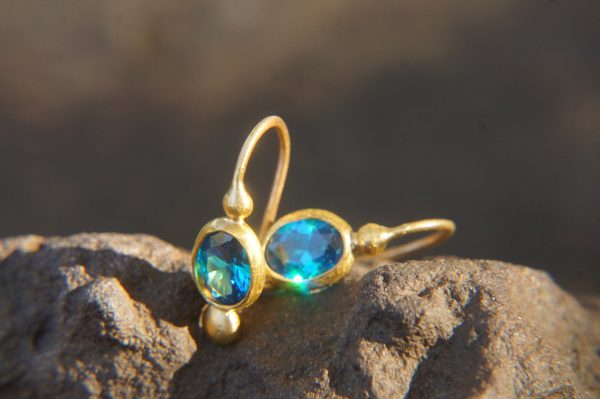 24k gold earrings//Blue Topaz Earrings//Gold Dangle Earrings//blue gem earrings//24k gold earrings//24ct earrings with stone//artisan