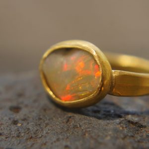 opal gold ring//artisan opal ring//opal 22k gold ring//opal engagement ring//22k gold ring//opal gold ring//22k gold ring//big opal ring
