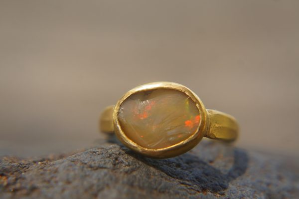 opal gold ring//artisan opal ring//opal 22k gold ring//opal engagement ring//22k gold ring//opal gold ring//22k gold ring//big opal ring