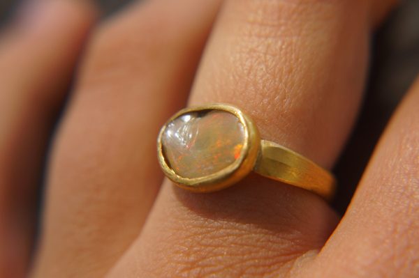 opal gold ring//artisan opal ring//opal 22k gold ring//opal engagement ring//22k gold ring//opal gold ring//22k gold ring//big opal ring