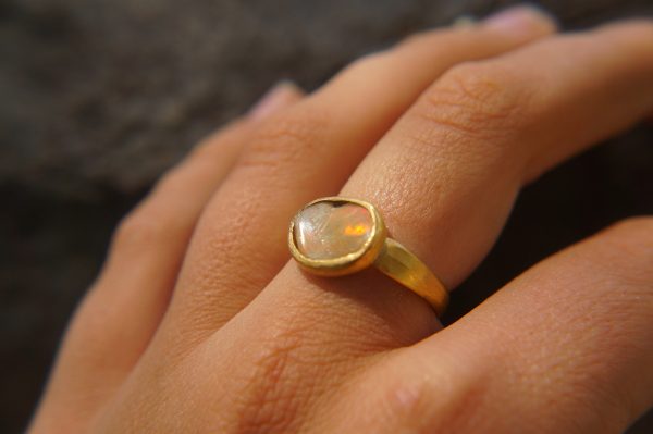 opal gold ring//artisan opal ring//opal 22k gold ring//opal engagement ring//22k gold ring//opal gold ring//22k gold ring//big opal ring