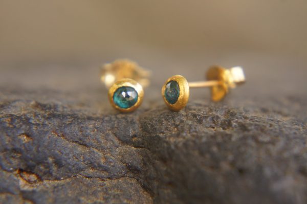Blue diamond studs//24k gold diamond studs//Blue diamond Earrings//24k stud earrings//gold studs for man//diamond gold studs//diamond stud