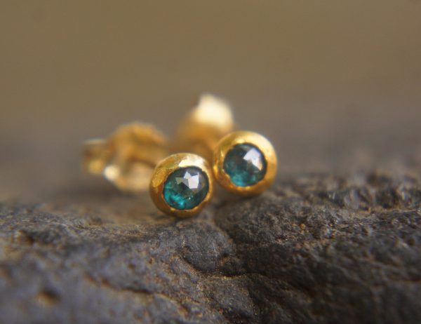 Blue diamond studs//24k gold diamond studs//Blue diamond Earrings//24k stud earrings//gold studs for man//diamond gold studs//diamond stud