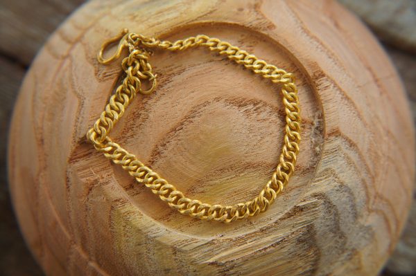 22k curb bracelet//gold curbed bracelet//22k chain bracelet//women gold bracelet//handmade curb gold bracelet//artisan gold 22k bracelet