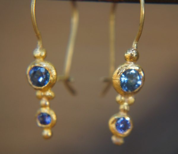 24k gold sapphire earring//blue sapphire Earrings//Gold Dangle blue sapphire //dangle gold earrings//24k gold earrings//artisan organic 24k